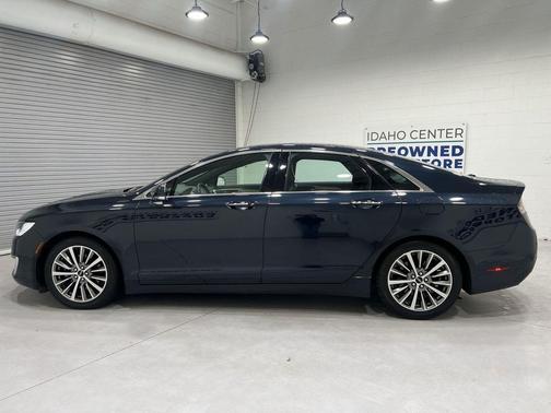 2020 Lincoln MKZ Standard