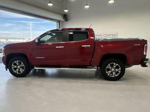 Red 2017 GMC Canyon SLT