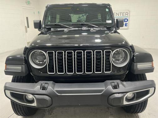 2024 Jeep Wrangler 4-Door Sahara 4x4