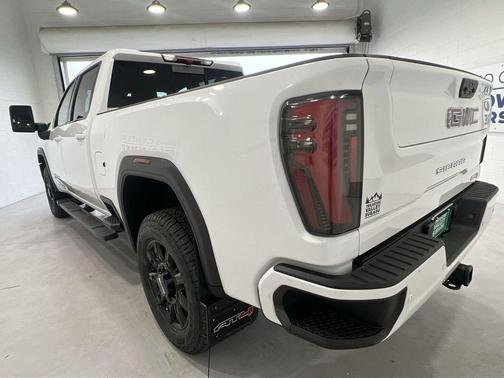 2024 GMC Sierra 3500 AT4