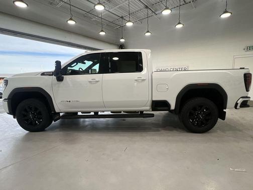 2024 GMC Sierra 3500 AT4