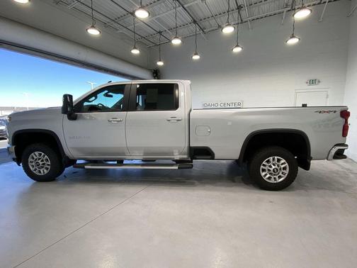 Silver Ice Metallic 2021 Chevrolet Silverado 2500 LT
