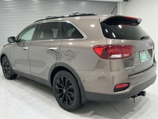 2020 Kia Sorento S