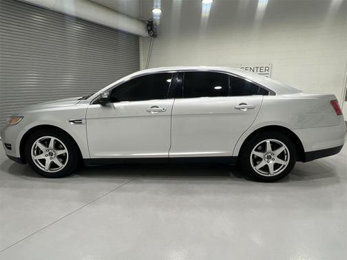 2011 Ford Taurus Limited