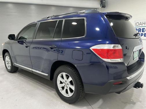 2013 Toyota Highlander SE