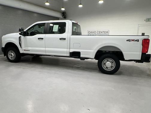 OXFORD WHITE 2024 Ford F-350 XL