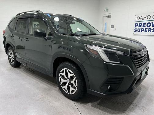 Cascade Green Silica 2024 Subaru Forester Premium