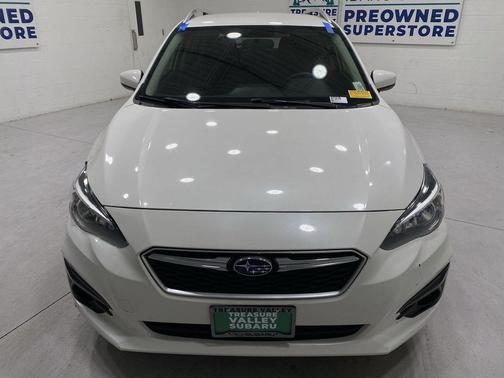 Crystal White Pearl 2019 Subaru Impreza 2.0i Premium
