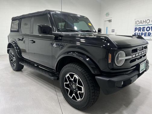 2022 Ford Bronco Outer Banks