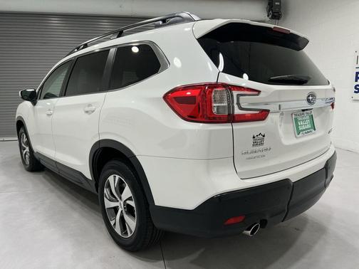 2025 Subaru Ascent Premium 8-Passenger