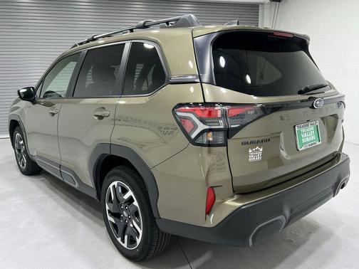 Autumn Green Metallic 2025 Subaru Forester Hybrid Limited