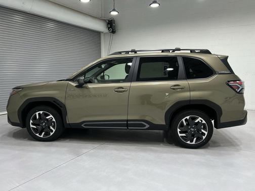 Autumn Green Metallic 2025 Subaru Forester Hybrid Limited
