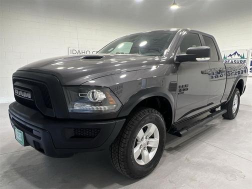 2022 RAM 1500 Classic SLT