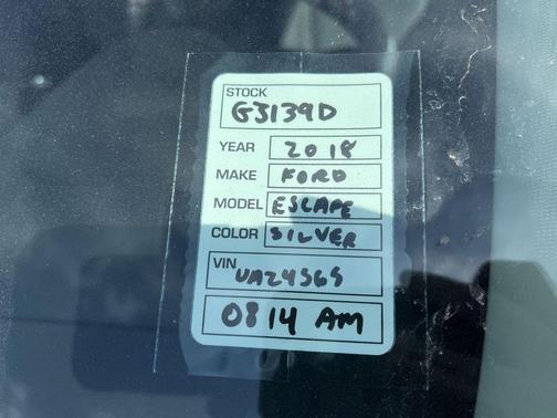 Ingot Silver Metallic 2018 Ford Escape SE