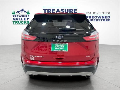 2023 Ford Edge Titanium