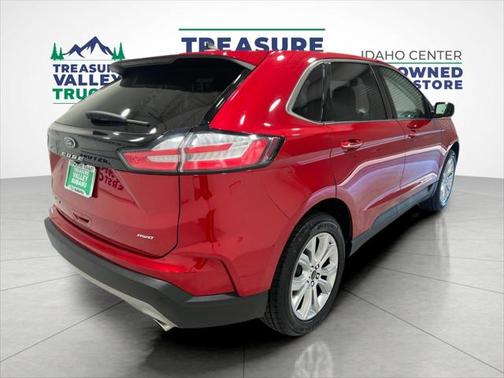 2023 Ford Edge Titanium