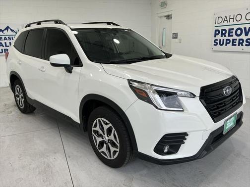 2024 Subaru Forester Premium