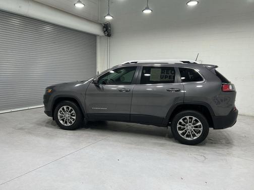 Granite Crystal Metallic Clearcoat 2020 Jeep Cherokee Latitude Lux