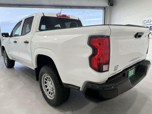 2023 Chevrolet Colorado WT