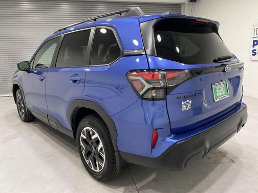 Daybreak Blue Pearl 2026 Subaru Forester Premium