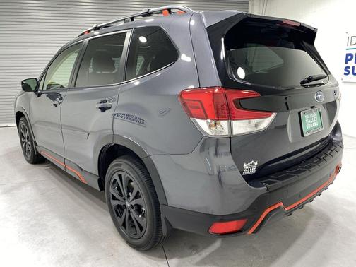Magnetite Gray Metallic 2023 Subaru Forester Sport