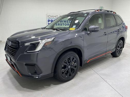 Magnetite Gray Metallic 2023 Subaru Forester Sport