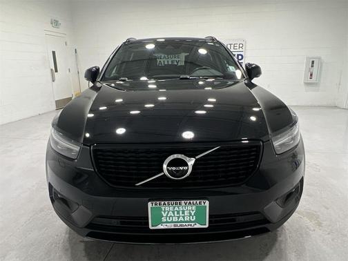 2021 Volvo XC40 T5 R-Design