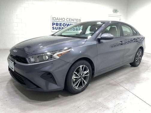 Gravity Gray 2024 Kia Forte LXS