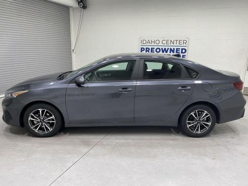 Gravity Gray 2024 Kia Forte LXS