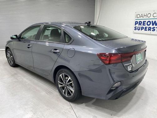Gravity Gray 2024 Kia Forte LXS