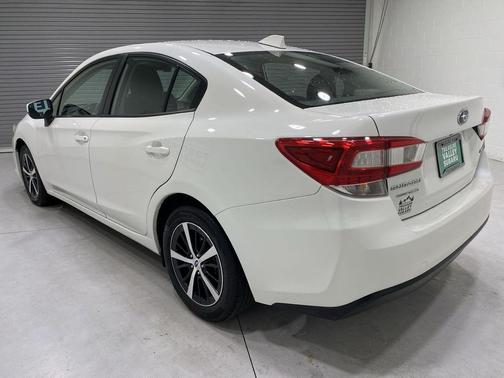 Crystal White Pearl 2023 Subaru Impreza Premium