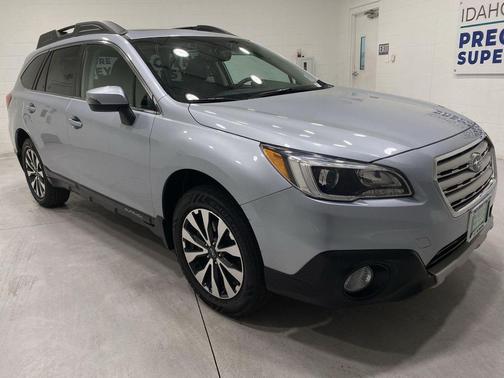 Ice Silver Metallic 2017 Subaru Outback 2.5i Limited