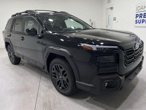 Crystal Black Silica 2026 Subaru Outback Limited XT