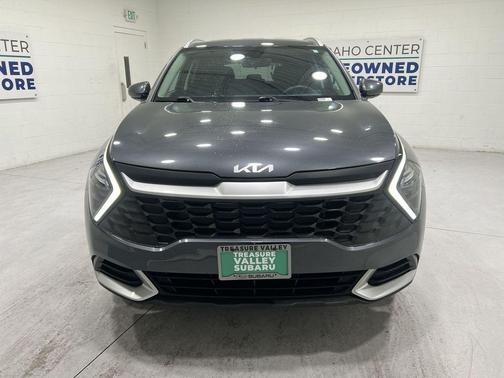 Black 2024 Kia Sportage LX