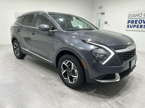Black 2024 Kia Sportage LX