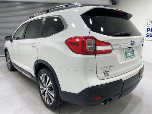 2022 Subaru Ascent Limited 8-Passenger