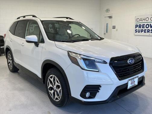2023 Subaru Forester Premium