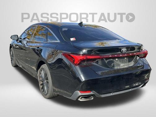 2019 Toyota Avalon XLE