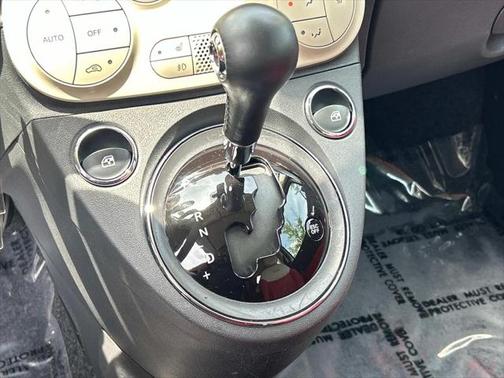 2012 FIAT 500 Lounge