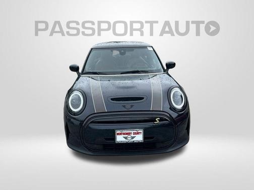MINI Yours Enigmatic Black Metallic 2024 MINI Hardtop Cooper S