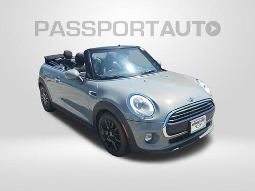 Moonwalk Gray Metallic 2018 MINI Convertible Cooper