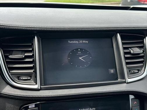 2022 INFINITI QX50 LUXE AWD