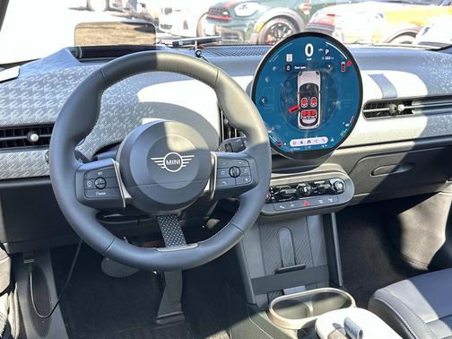 2025 MINI Hardtop Cooper