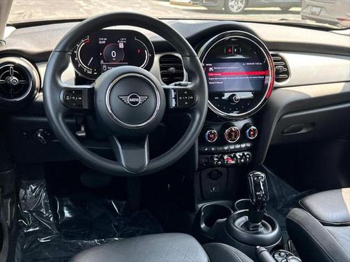 2023 MINI Hardtop Cooper