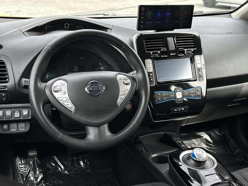 2015 Nissan Leaf SV