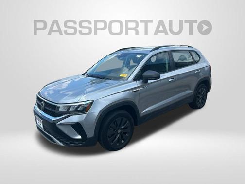 Silver Metallic 2024 Volkswagen Taos 1.5T S