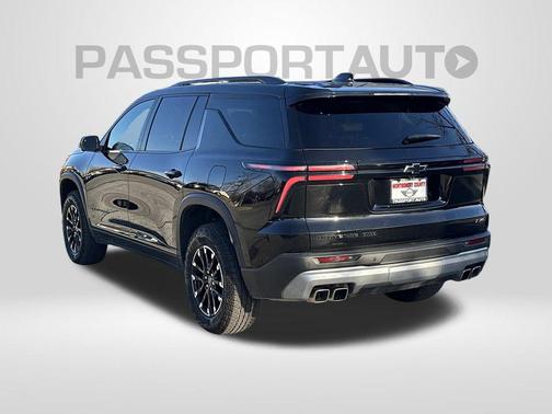 Mosaic Black Metallic 2024 Chevrolet Traverse AWD Z71