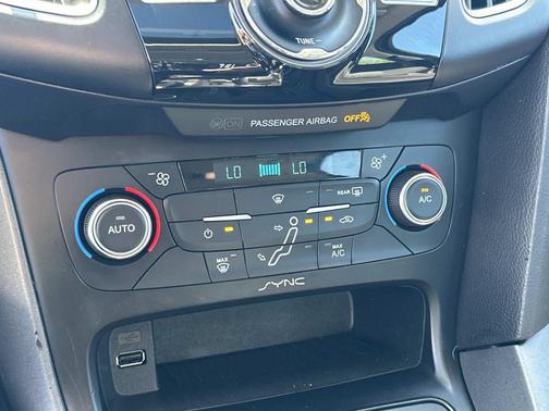 2017 Ford Focus SEL
