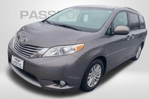 2013 Toyota Sienna XLE