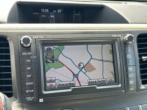 2011 Toyota Sienna XLE Limited